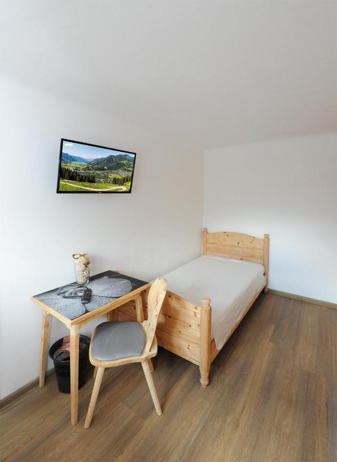 Chalet Gloria - Doppel- Und Mehrbettzimmer Bruck an der Grossglocknerstrasse Ngoại thất bức ảnh